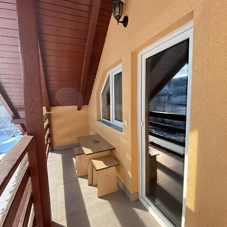 Pensiunea Casa Alexandra Affittacamere 3*